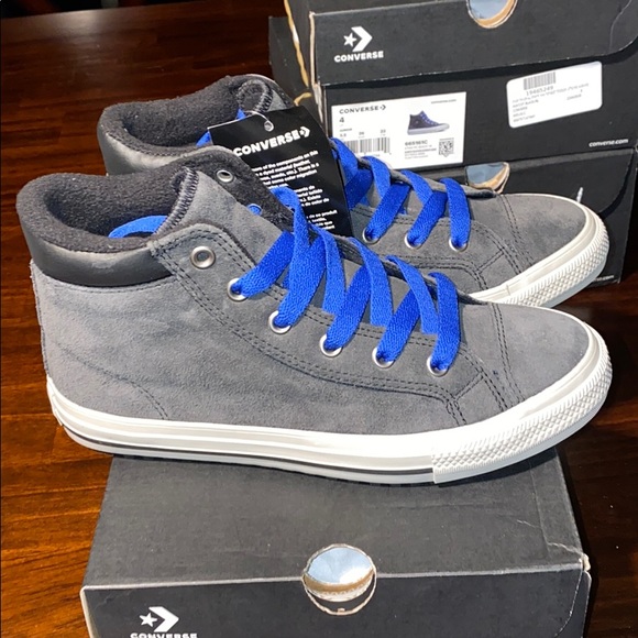 Converse US 4 or5 Big Kid Almost Black Suede HiTop - Picture 4 of 9